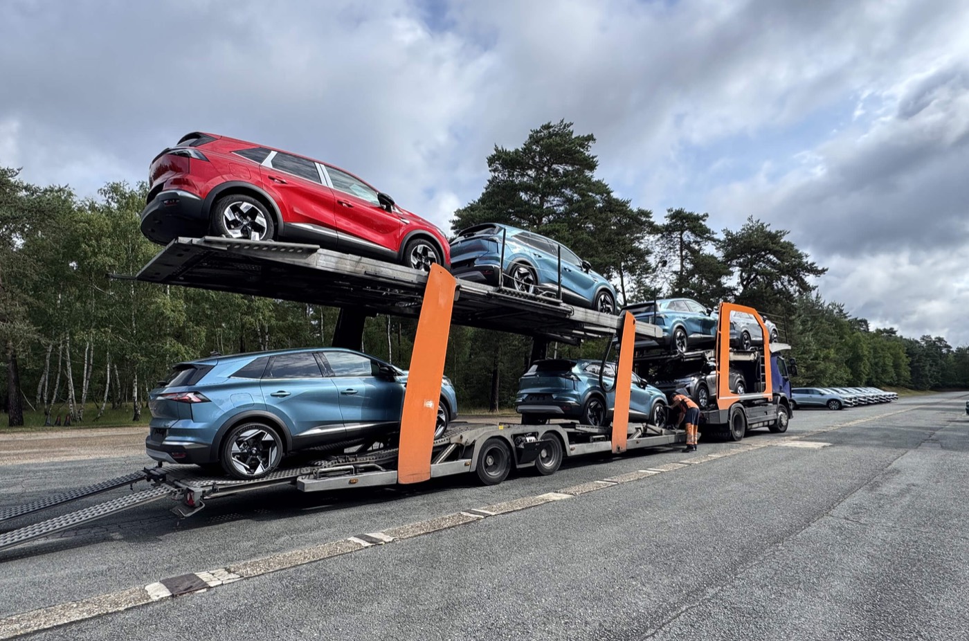 Transport et logistique de véhicules assurés par WIZ'Us pour un événement automobile