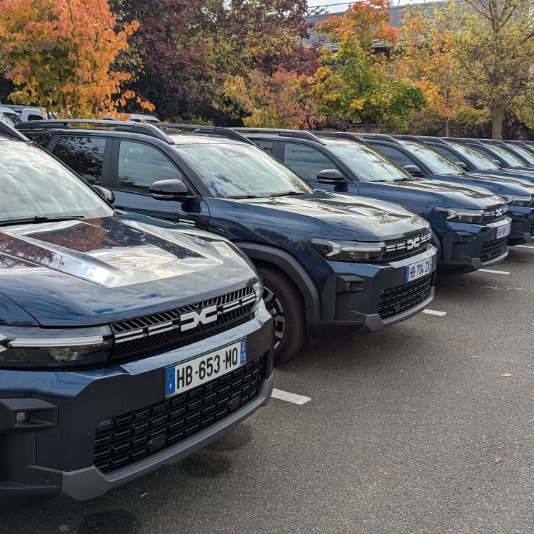 3 mois, 9 sites : WIZ'Us orchestre les essais du SUV Dacia Bigster